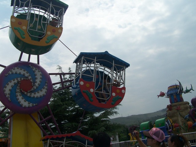 莲花山游乐园——博山