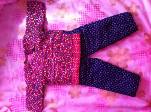 老公小时候的衣服还在吗?