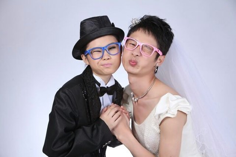 老公总是包容着我,虽然他不太会表达,可老公就是我跟宝宝的宝贝!