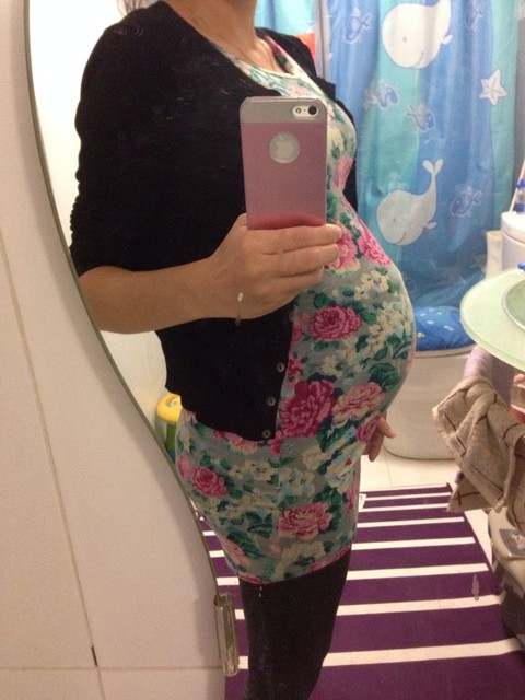 后天就六个月了,纪念一下我的大肚子,大家来看看大不大哇_怀孕_宝宝树