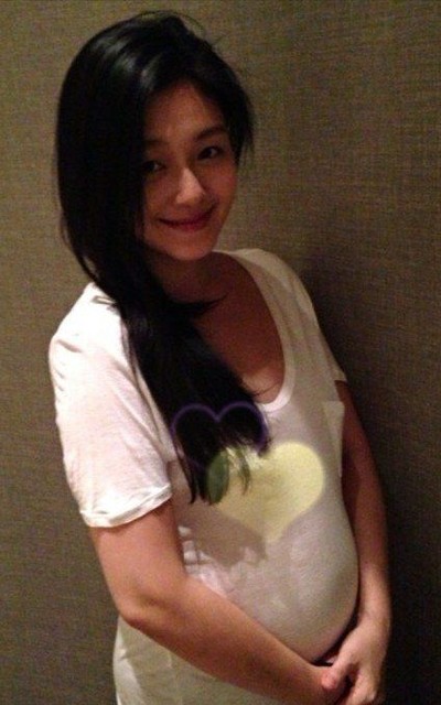 大s怀孕肚子大 孕肚超大正常吗