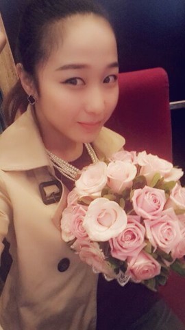 宝妈们附年份来张自拍照吧!