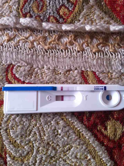 怀孕一个月了,用早孕试纸测试,颜色还是很浅!有试过的宝妈嘛?