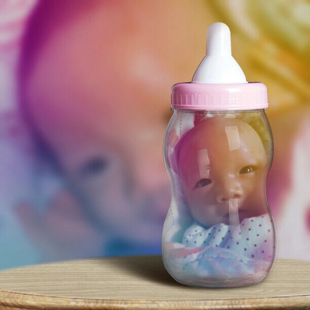 现在好多喜欢奶瓶宝宝