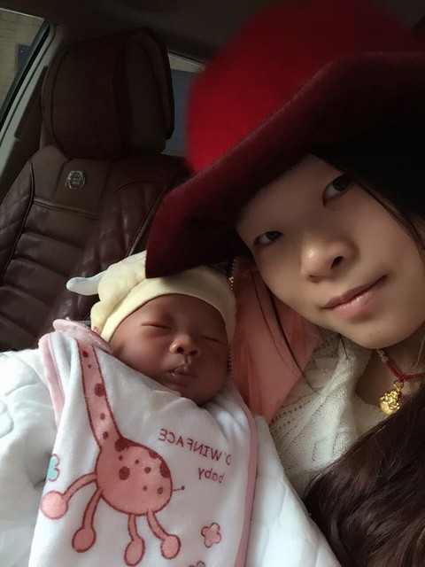 宝妈们都来晒个宝宝照 还有自己的照片
