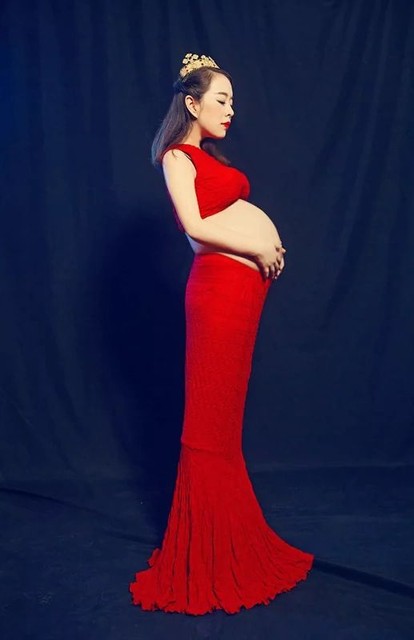 孕双胎足月大肚子照图片