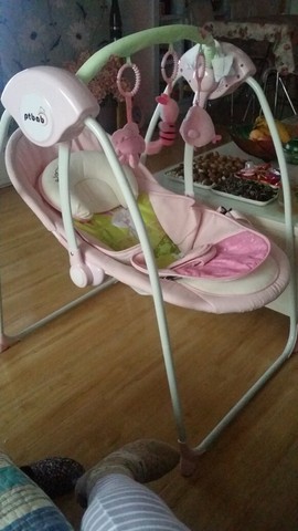 宝宝很乖,但给婆婆妈妈们解放双手还是不留力