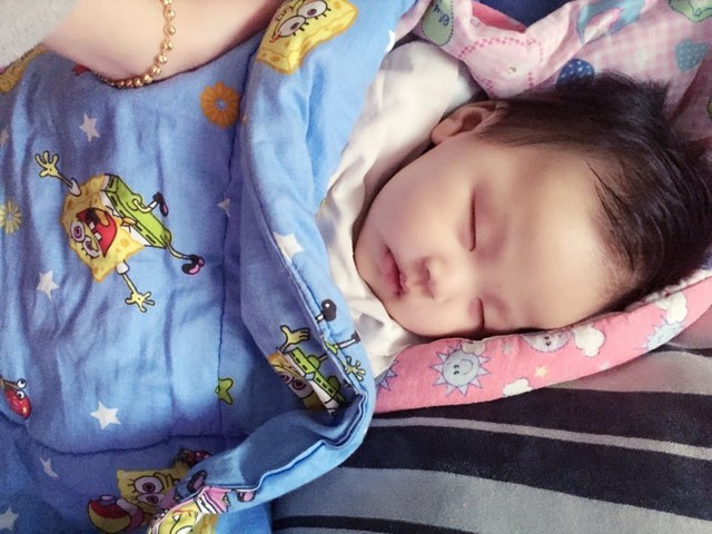 宝妈们!晒晒宝的睡觉图片吧!